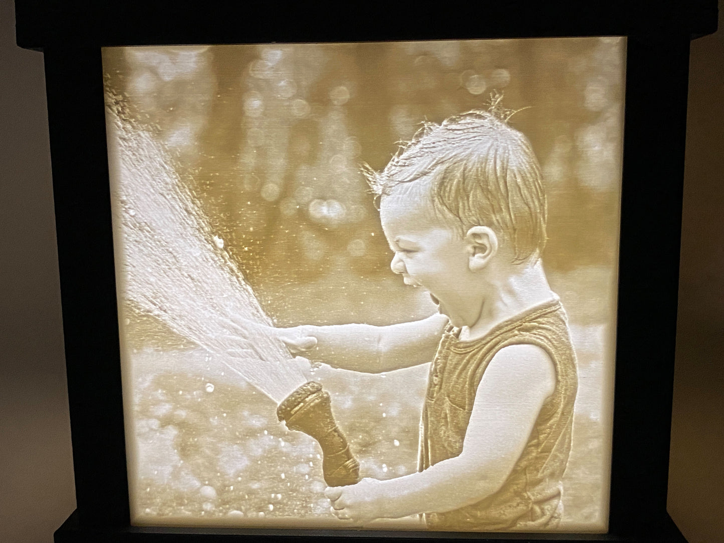 3D-Fotobox beleuchtet für bis zu 4 Fotos, batteriebetrieben, lithophane, personalisiert